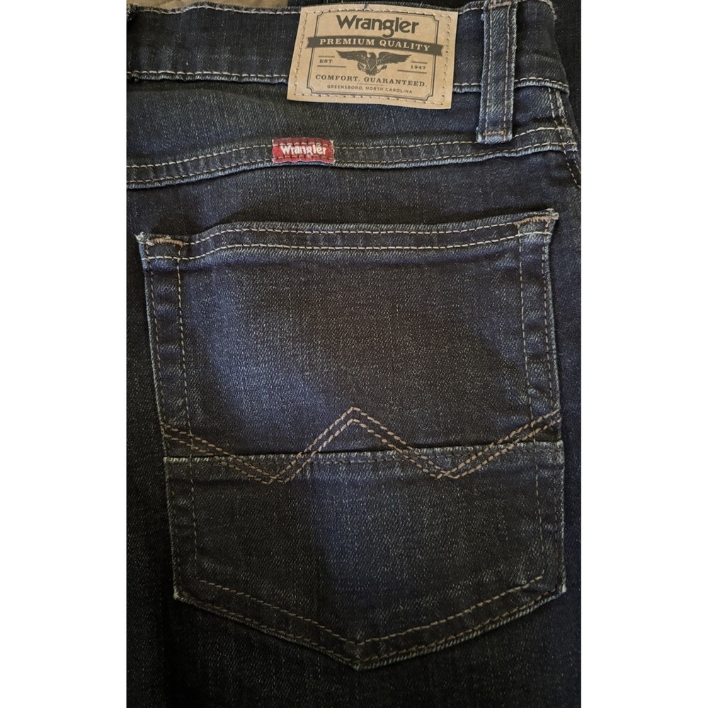 Mens WRANGLER Jeans Premium Straight Fit Dark Denim Blue Jeans Size 30x32